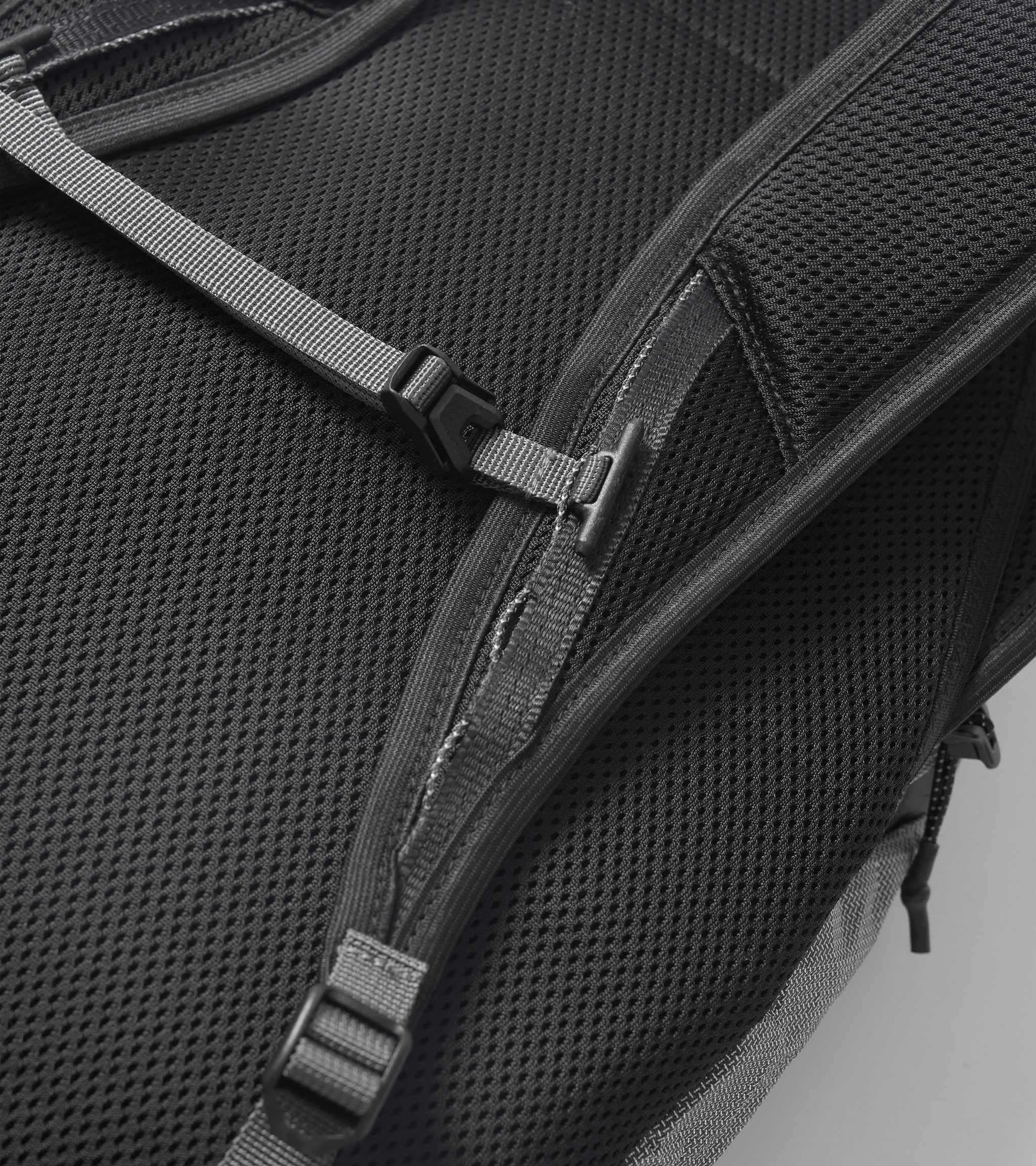 DROP14 | BACKPACK - JOURNAL STANDARD EDITION – SEALSON